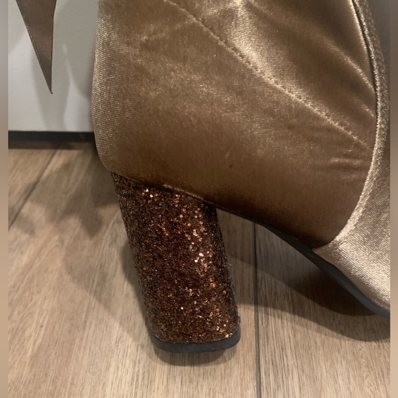 Chocolate Brown Two Tone Velvet Boot w/Studded chunky heel & Silk Bow tie back - Picture 6 of 10